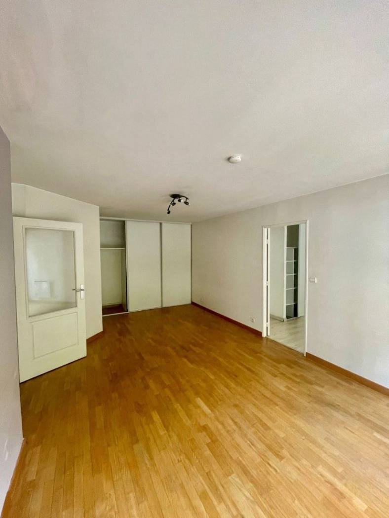 Appartement · 49 m² vendu à Paris